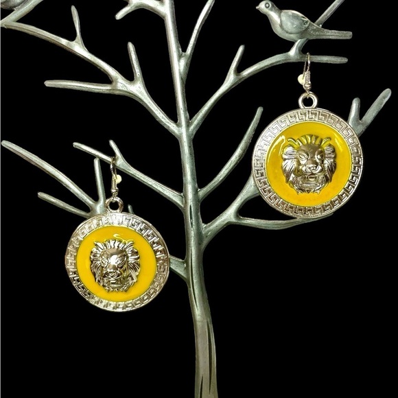 Yellow Silver Plated Lion Earrings with stainless Steel - Picture 1 of 9